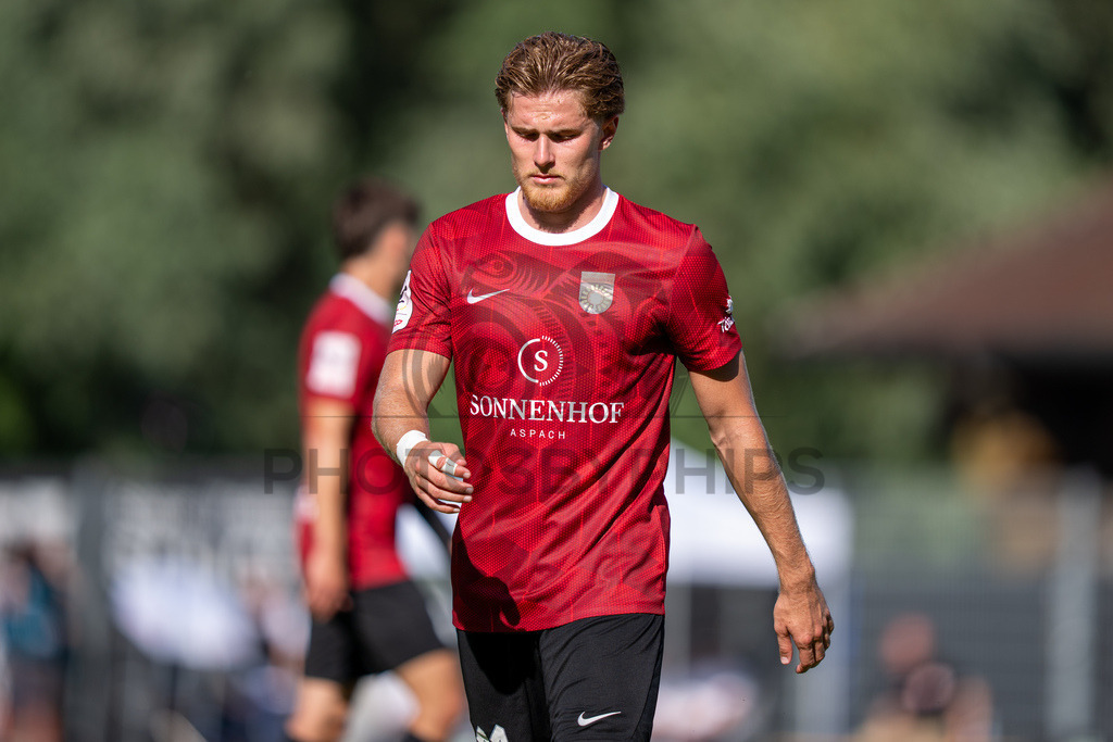 SG Sonnenhof Großaspach vs. Fortuna Köln, Fussball, 3. Liga, 1. Spieltag, 08.08.2026 | Tim Rossmann (SG Sonnenhof Großaspach, #11),SG Sonnenhof Großaspach vs. Fortuna Köln, Fussball, 3. Liga, 1. Spieltag, 08.08.2026,DFB regulations prohibit any use of photographs as image sequences and/or quasi-video