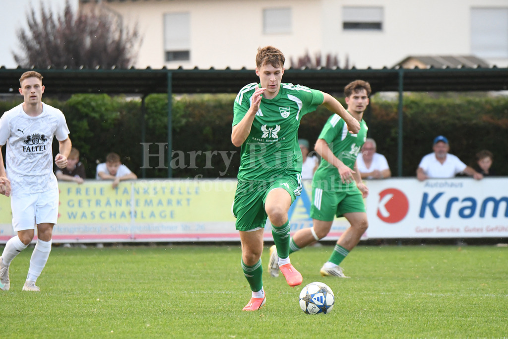 SpVgg Niederalteich : TSV Regen | Sebastian Kroner (SpVgg Niederalteich) - Realisiert mit Pictrs.com