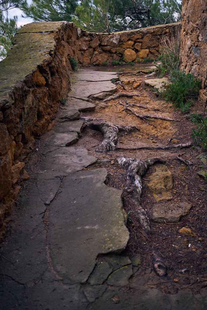 Wanderweg an der Küste entlang | Begur, Spanien - May 07, 2024: Platja de Sa Riera; Wanderweg an der Küste entlang. - Realisiert mit Pictrs.com