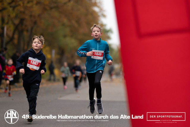 Süderelbe Halbmarathon 2025 I 09.11.2025 I Fotograf_DerSportfotograf.I 00191 | Der Sportfotograf. - Realisiert mit Pictrs.com