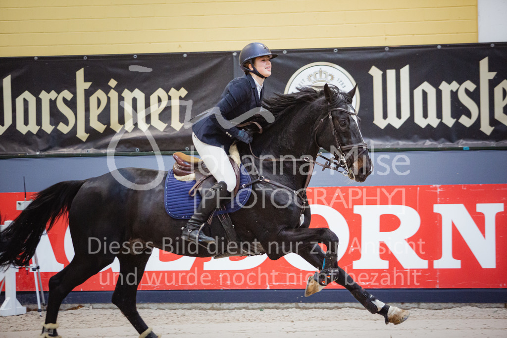 221112_Warstein_L-Spr-258 | Deine schönsten Turniermomente als professionelle Fotos! Entdecke hochwertige Pferdesport-Fotografie im Online-Shop. Jetzt Fotos finden & bestellen!