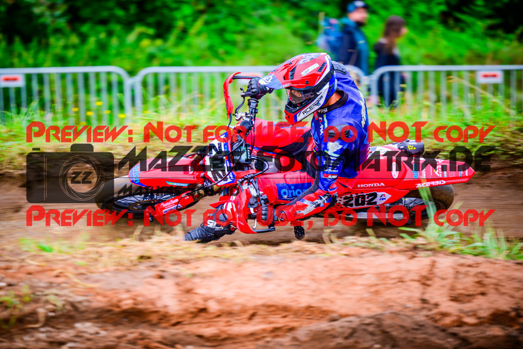 MaZZes_FotoMatrix_240818_6021986_7074 | S1