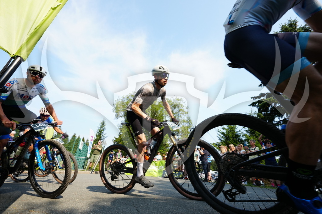 FC102479 | Fotogalerie der Treibjagd im Dunkelwald - Dein MTB Etappenrennen im Erzgebirge - Realisiert mit Pictrs.com