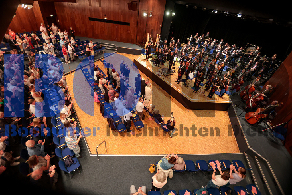 Maerkisches Jugendsinfonieorchester (MJO) {date} -  | {headline}(Foto: Sebastian Sendlak / BOND) - Realisiert mit Pictrs.com