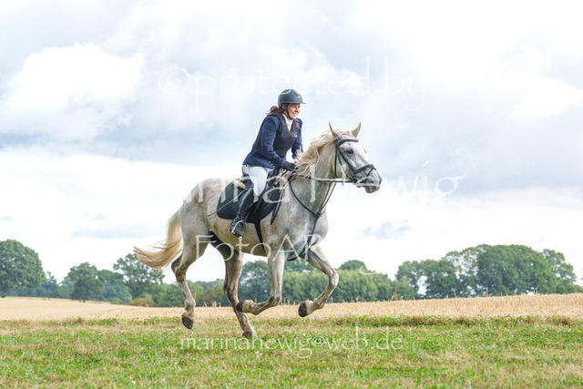 Jagd Knoop 26_MarinaHewigMCH02648 | Fotografie, FotoArt, PferdesportArt, Pferdesportfotografie, Landschaftsfotografie, Reisefotografie, Reise, Pferde - Realisiert mit Pictrs.com