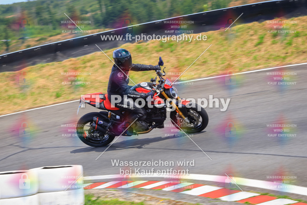 _DSK2655 | Hier findet Ihr Bilder von Touristenfahrten auf der Nürburgring Nordschleife oder von anderen Veranstaltungen die ich besucht habe. Viel Spass beim Durch Schauen 