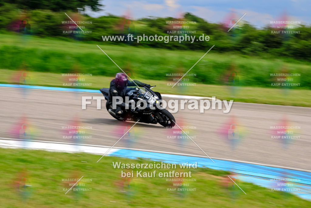 MotoTeam-9389 | Hier findet Ihr Bilder von Touristenfahrten auf der Nürburgring Nordschleife oder von anderen Veranstaltungen die ich besucht habe. Viel Spass beim Durch Schauen 