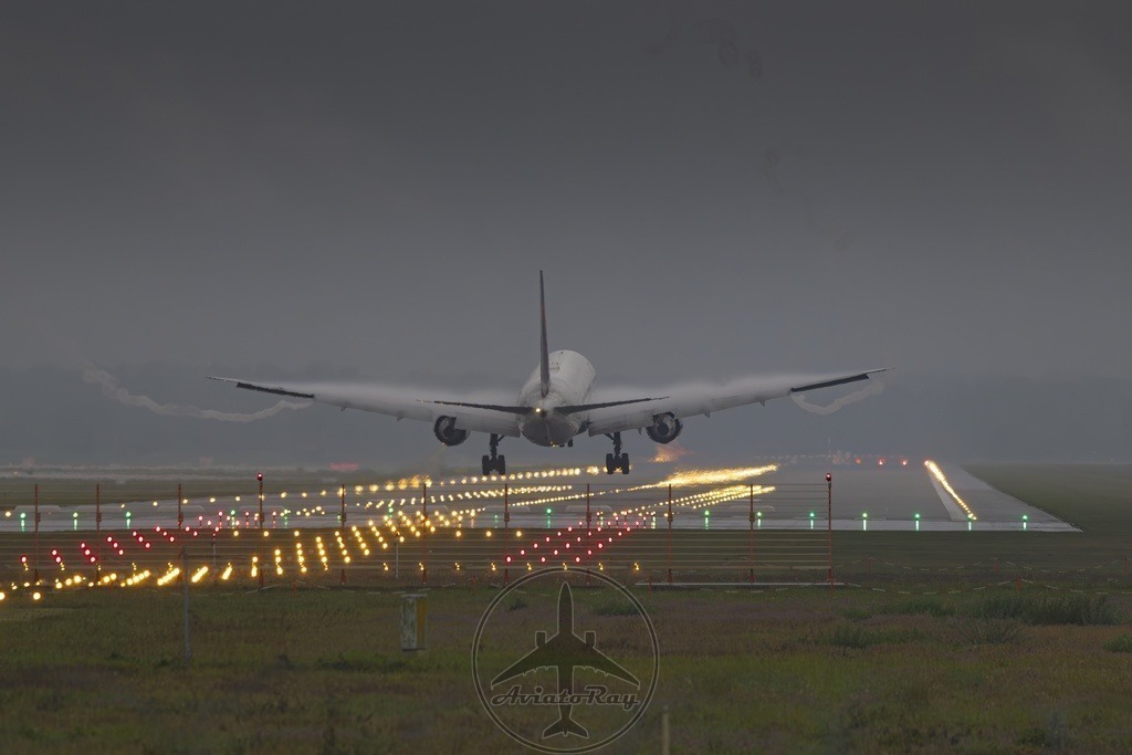DAL22-B764-N838MH-KDTW-MUC-20241005-4-topaz-sharpen-denoise | Browse breathtaking aviation photography and order high-quality prints from AviatoRay's gallery. Perfect for enthusiasts and collectors. - Realisiert mit Pictrs.com