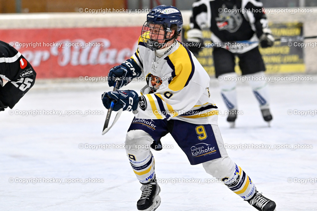 EC Tigers Paternion vs. Tarco Wölfe II | #9 Gratzer Julian EC Tigers Paternion, EC Tigers Paternion vs. Tarco Wölfe II, EC Tigers Paternion vs. Tarco Wölfe II am 19.12.2024 in Spittal an der Drau (Eissportzentrum Spittal), Austria, (Photo by Bernd Stefan)