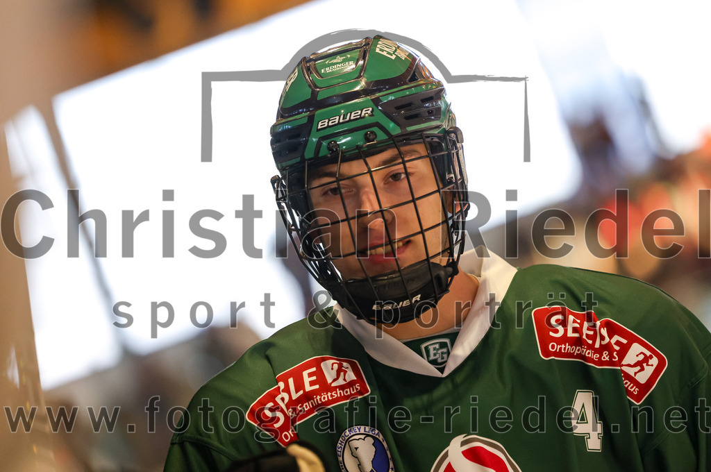 2023-09-10_101_TSV_Erding_gegen_EHC_Klostersee | Erding, Deutschland, 10.09.2023:
Eishockey, Bayernliga 2023 / 2024, Testspiel, TSV Erding gegen EHC Klostersee, Endergebnis: 10:1

Simon Franz (Erding Gladiators, #4)

Foto: Christian Riedel / fotografie-riedel.net