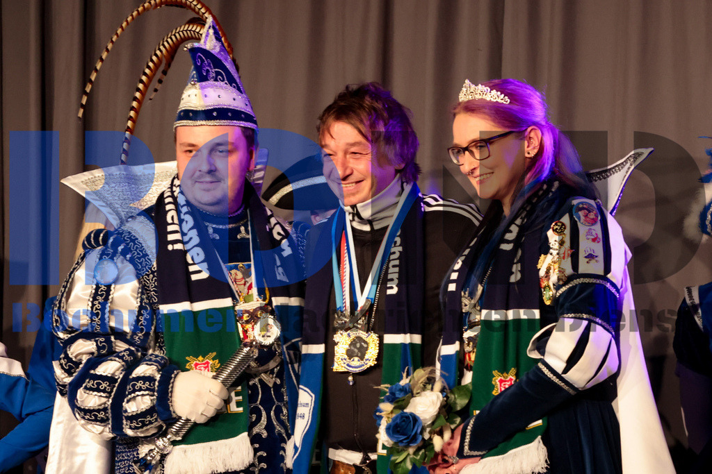 SES_GROKABO20250202-61 | bond - Realisiert mit Pictrs.com