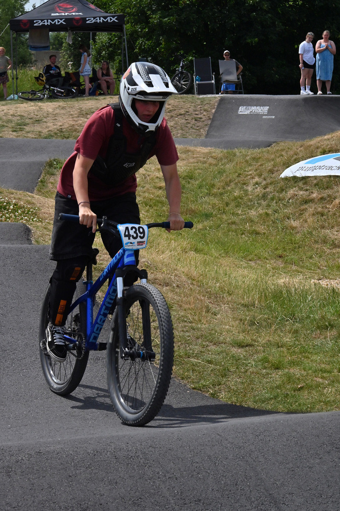 DSC_7426-cam-florian | German Pumptrack Series - Realisiert mit Pictrs.com