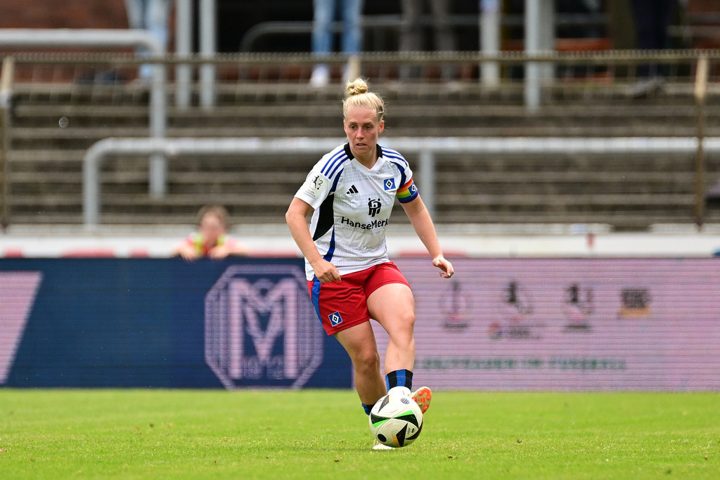 Fußball I Frauen I Saison 2024-2025 I 2. Bundesliga I 26. Spieltag I SV Meppen - Hamburger SV | Der Sportfotograf. - Realisiert mit Pictrs.com