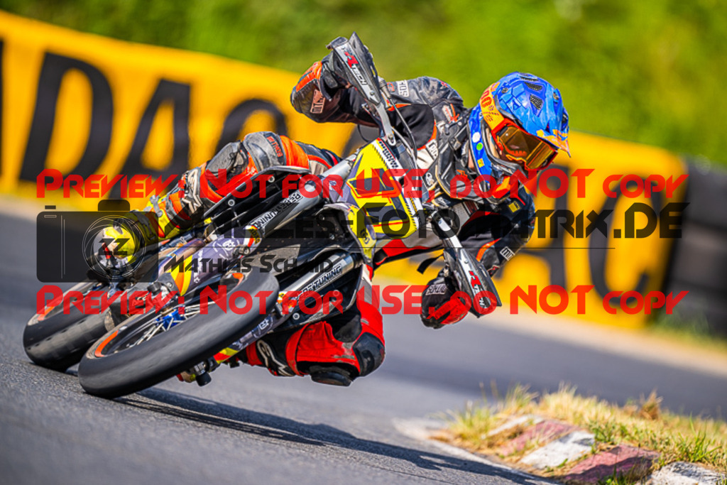 MaZZes_FotoMatrix_220528_3522 | Fotograf Mathias Schmid
Sportfotograf,
Eventfotograf,
Hochzeitsfotograf,
Portraitfotograf