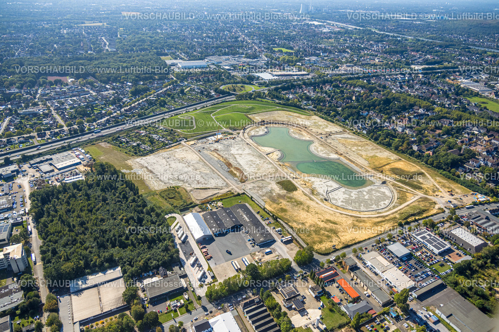 Recklinghausen250901973ehemTrabrennbahn | Luftbild der ehemaligen Trabrennbahn Recklinghausen, an der Autobahn A2, mit nördlicher Tangente der Blitzkuhlenstraße, König-Ludwig, Recklinghausen, Ruhrgebiet, Nordrhein-Westfalen, Deutschland