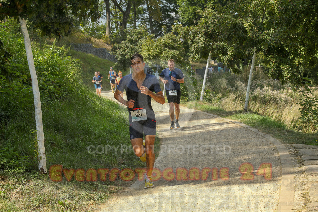 250824_1456_EX1_8084 | Sportfotografie im Rhein-Sieg Kreis, Köln, Bonn, NRW, Rheinland Pfalz, Hessen, etc. Unser Tätigkeitsfeld umfasst den Laufsport vom Volkslauf über den Marathon, Duathlon, Triathon bis zum Ultralauf wie Kölnpfad Ultra oder Schindertrail.