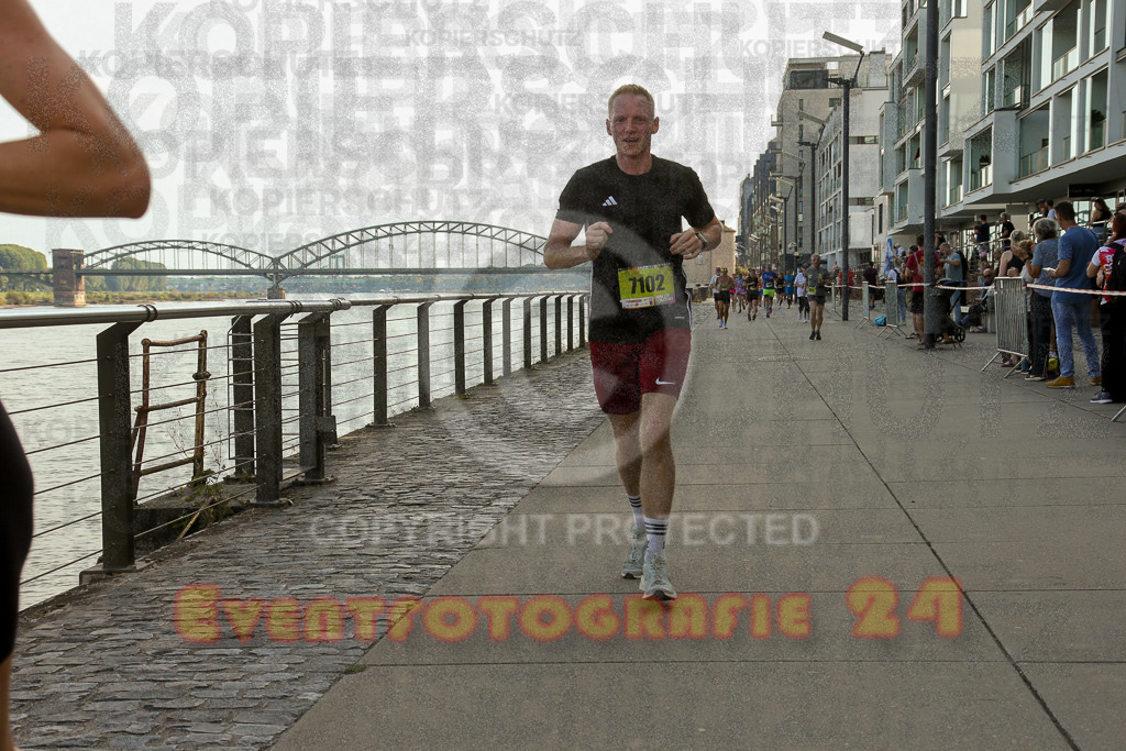 250920_1448_EX1_7623 | Sportfotografie im Rhein-Sieg Kreis, Köln, Bonn, NRW, Rheinland Pfalz, Hessen, etc. Unser Tätigkeitsfeld umfasst den Laufsport vom Volkslauf über den Marathon, Duathlon, Triathon bis zum Ultralauf wie Kölnpfad Ultra oder Schindertrail.