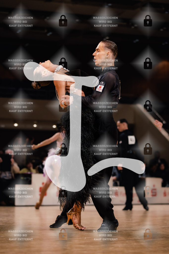Goldstadtpokal 2025 - WDSF World Open Latin 24th (7) Yevgen Golovchenko _ Evita Badt (Schwarz Weiß Club Pforzheim)-2025-01-25-5891 | Webshop for digital downloads and prints of dance sport, event & show photographer Julian Link - Realisiert mit Pictrs.com