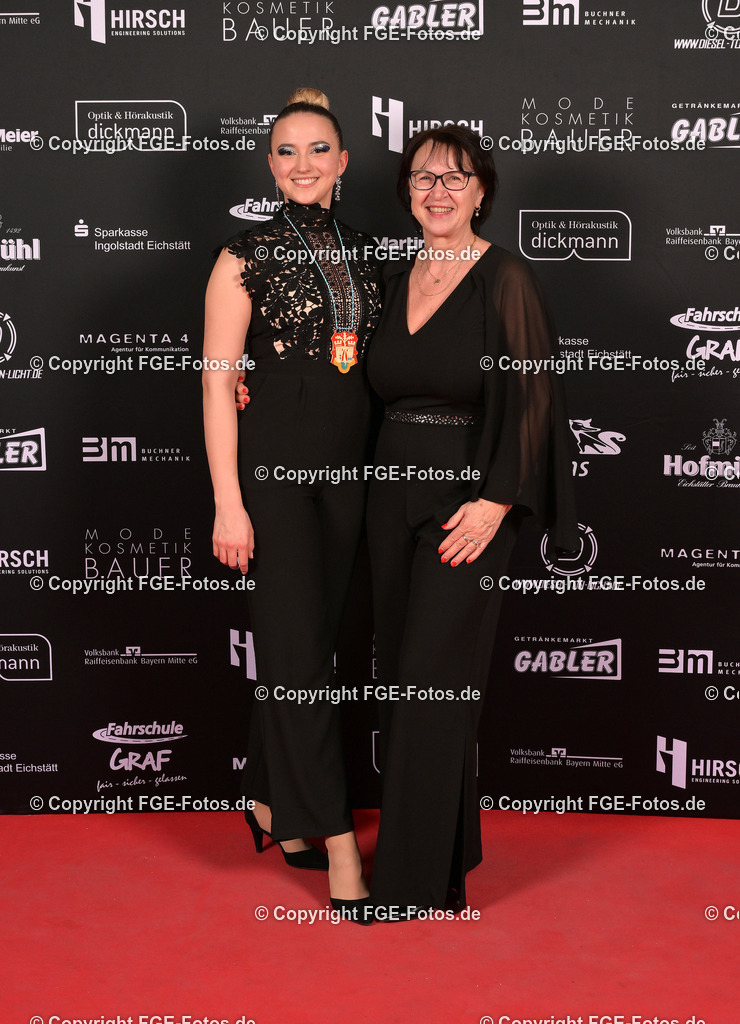 20240128-fge-fotos-0554 | Hofball der FGE am 28.01.2024 im Alten Stadttheater in Eichstätt. - Realisiert mit Pictrs.com