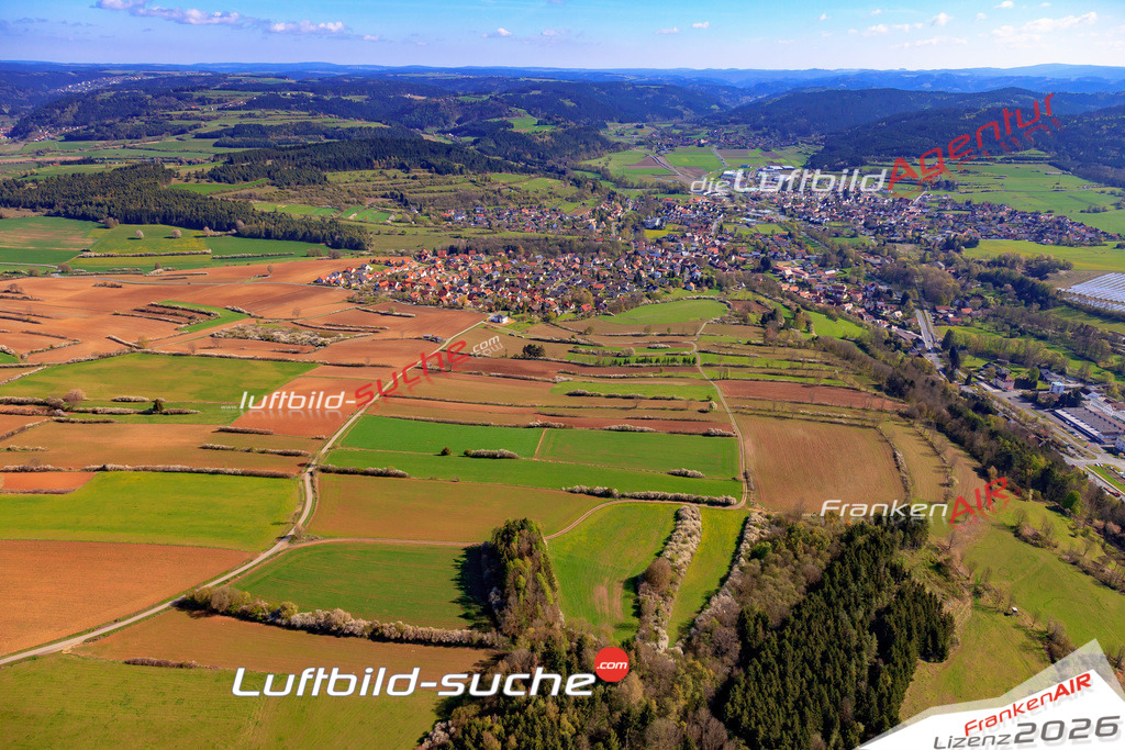 Die Luftaufnahme der Stadt Marktrodach wurde 2017 vom Flugzeug heraus erstellt ( keine Drohne )- hohe Auflösung für beste Qualität