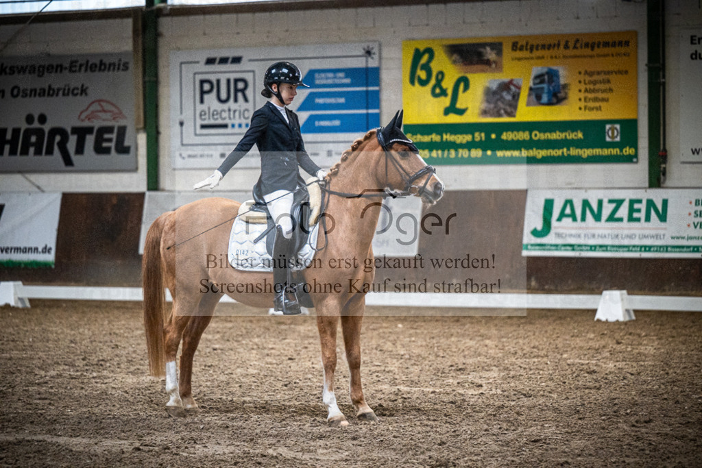 DOS_1584 | Entdecke hochwertige Reitturnierfotos von Foto Oger. Professionell, emotional und authentisch – jetzt Lieblingsmomente im Shop bestellen.Deutschlandweite Turnierfotografie. - Realisiert mit Pictrs.com
