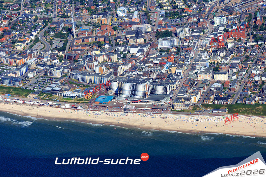 Die Luftbildaufnahme Westerland - Sylt wurde 2018 mittels Flugzeug (keine Drohne) erstellt. Perfekte Schärfe und Druck- Auflösung- Garantiert!