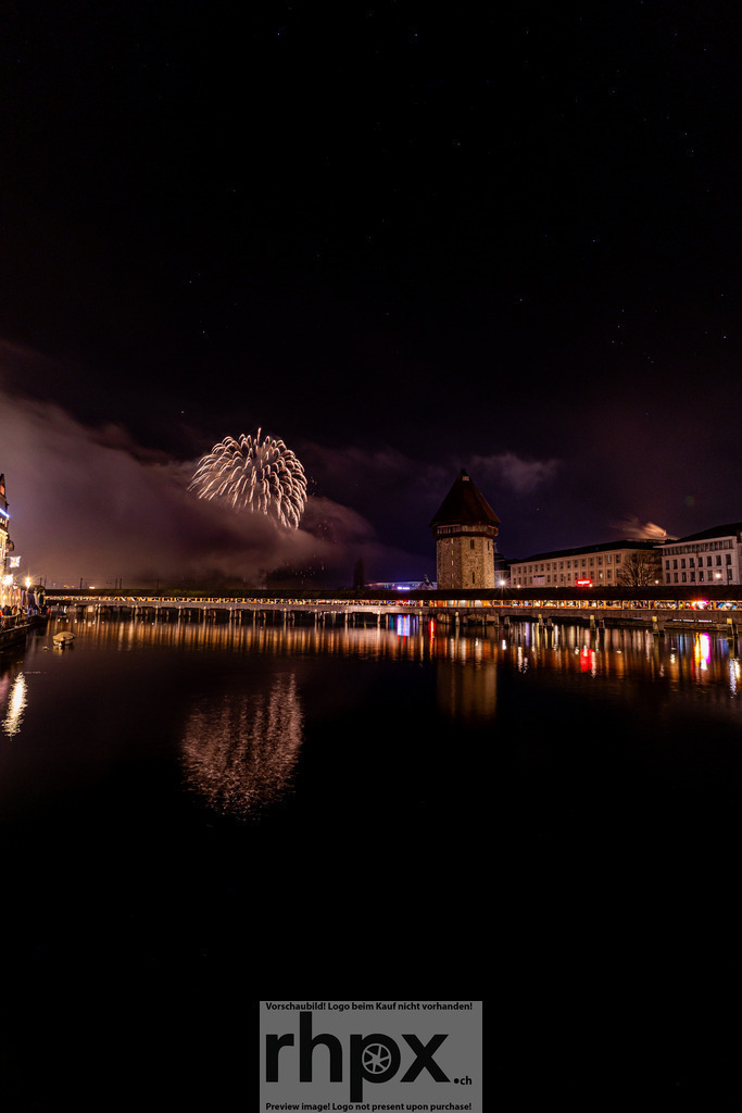  Neujahrszauber Luzern 2025 | Stimmungsvolle Fotokunst aus Luzern. Erlebe den Pilatus, den See und die Stadt Luzern in exklusiven Aufnahmen in der Fotogalerie & Shop. - Realisiert mit Pictrs.com