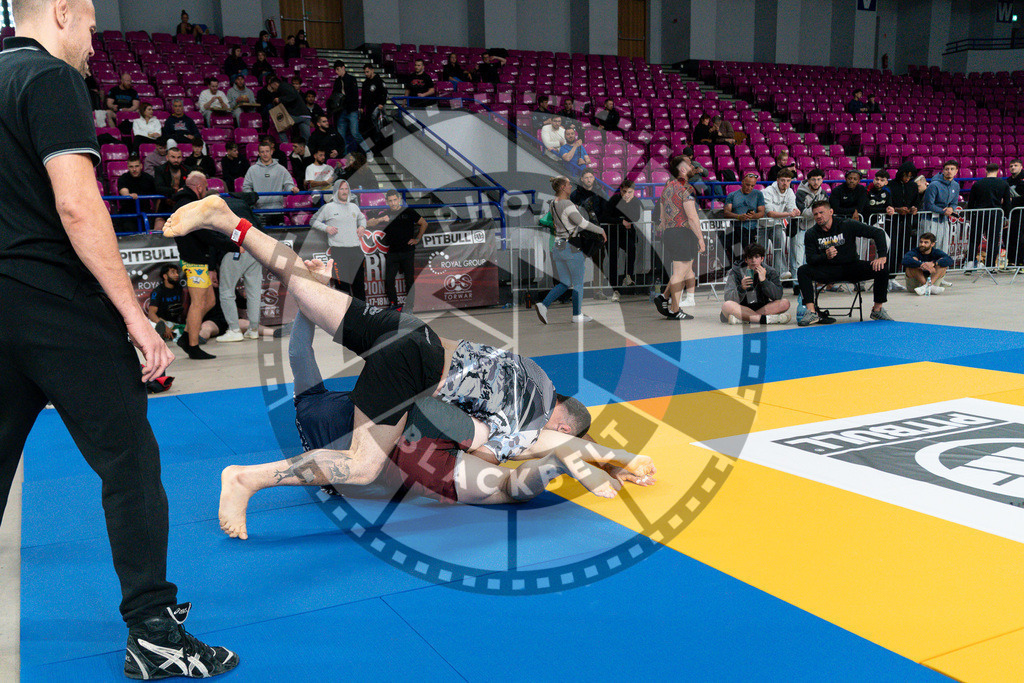 20250517PBB3008 | Athletes compete during the first day of the ADCC Amateur World Championship on May 15, 2025 in Warsaw, Poland. © Chiara Dazi / photoblackbelt