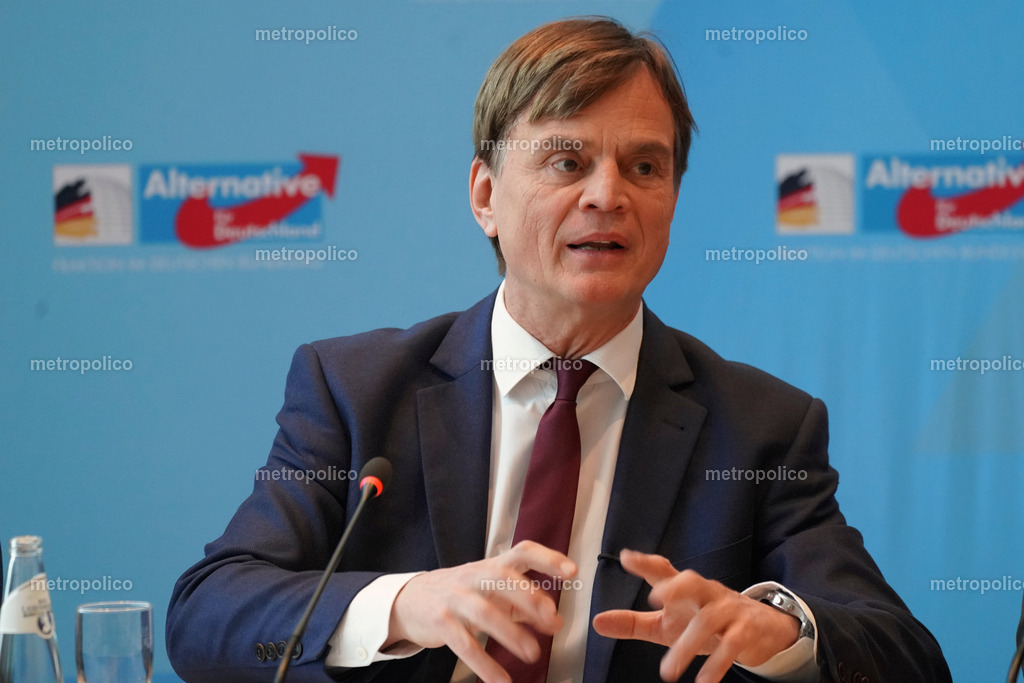 Bernd Baumann im Pressegespräch (3) | Metropolico