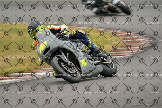 25bt05-1412 | markuskiefer.com - Realisiert mit Pictrs.com