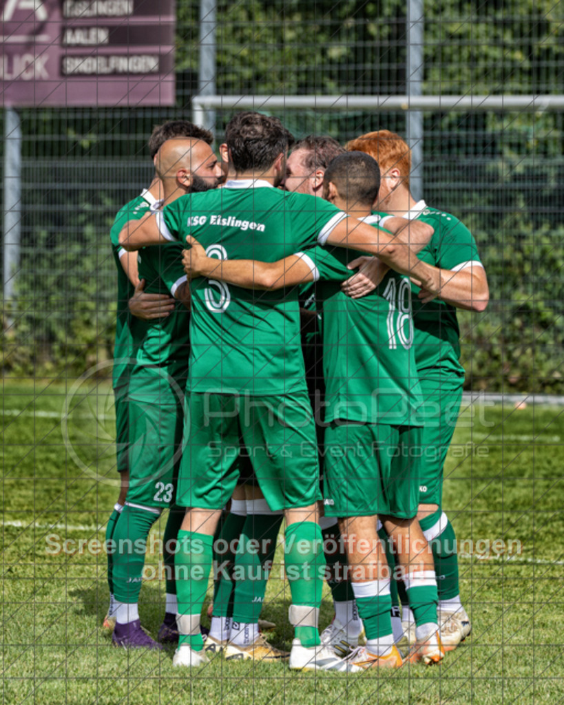 20250831_160437_0029-Bearbeitet-2 | #,TSV Ottenbach (gelb) vs. KSG Eislingen (grün), Fussball, Kreisliga A3 - Bezirk Neckar/Fils, 02. Spieltag, Saison 2025/2026, Rasensportplatz Nebenplatz, Im Buchs, 73113 Ottenbach, 31.08.2025 - 15:00 Uhr,Foto: PhotoPeet-Sportfotografie/Peter Harich