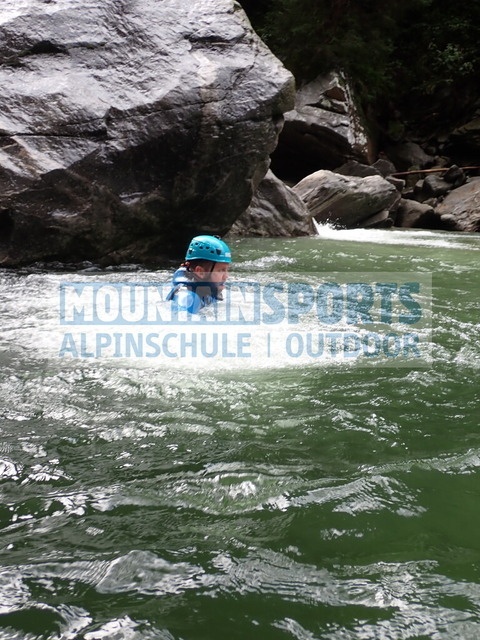 P9140041 | Bestelle die Bilder deines Berg- oder Wasser-Abenteuers mit Mountain Sports bequem von zu Hause aus direkt über unseren Online Fotoshop von pictrs.com. - Realisiert mit Pictrs.com