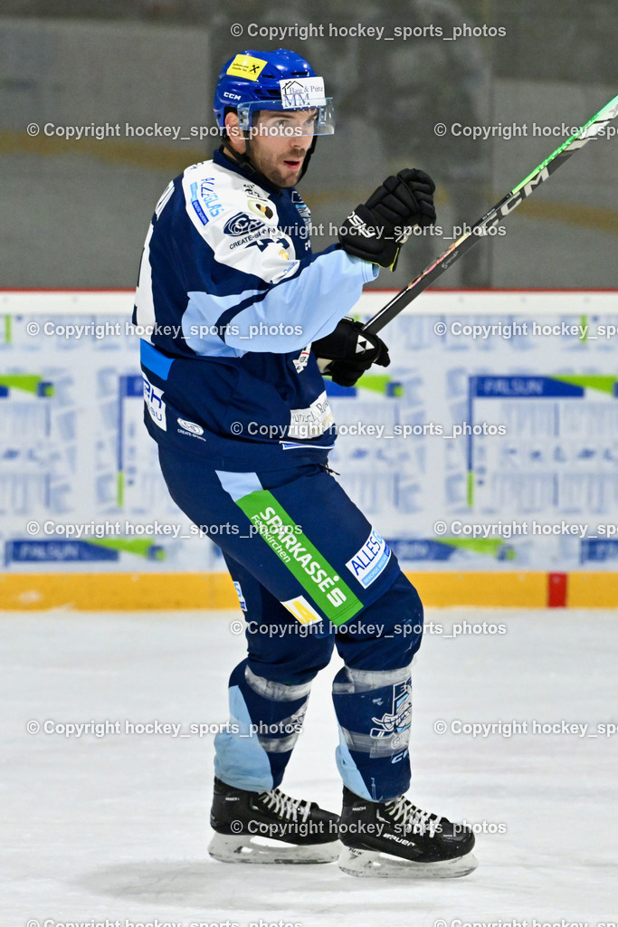 ESV FERLACH vs. ESC SOCCERZONE STEINDORF | Jubel #79 Petrik Benjamin ESC Steindorf, ESV FERLACH vs. ESC SOCCERZONE STEINDORF, ESV FERLACH vs. ESC SOCCERZONE STEINDORF am 22.11.2024 in Ferlach (Eishalle Ferlach ), Austria, (Photo by Bernd Stefan)