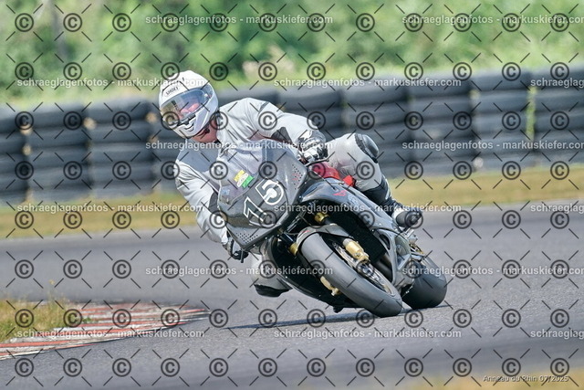 25bt04-1343 | markuskiefer.com - Realisiert mit Pictrs.com