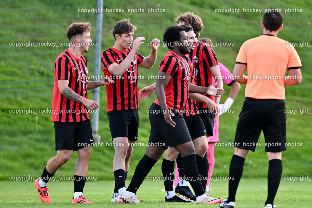 SC St. Veit vs. FC Nussdorf Debant | Jubel FC Nussdorf Debant Mannschaft, #20 Mark Ceh FC Nussdorf Debant, #10 Rashidi Mohamed Udikaluka FC Nussdorf Debant, #9 Dominik Sporer FC Nussdorf Debant, #17 Julian Graf FC Nussdorf Debant, SC St. Veit vs. FC Nussdorf Debant, SC St. Veit vs. FC Nussdorf Debant am 22.08.2025 in St. Veit an der Glan (Jacques Lemans Arena), Austria, (Photo by Bernd Stefan)