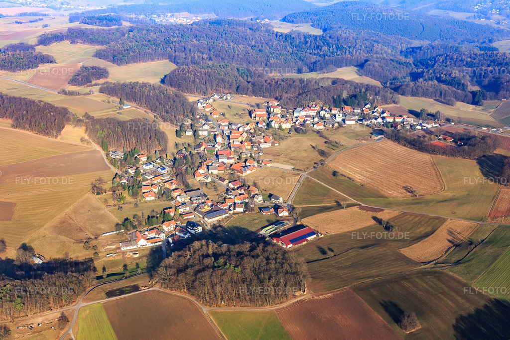 Luftbild: Dorfansicht im Odenwald aus Südwesten im Ortsteil Böllstein in Brombachtal im Bundesland Hessen in Deutschland. Foto: IMG_096755.jpg vom 15.02.2017 durch Werner Riehm/FLY-FOTO.de