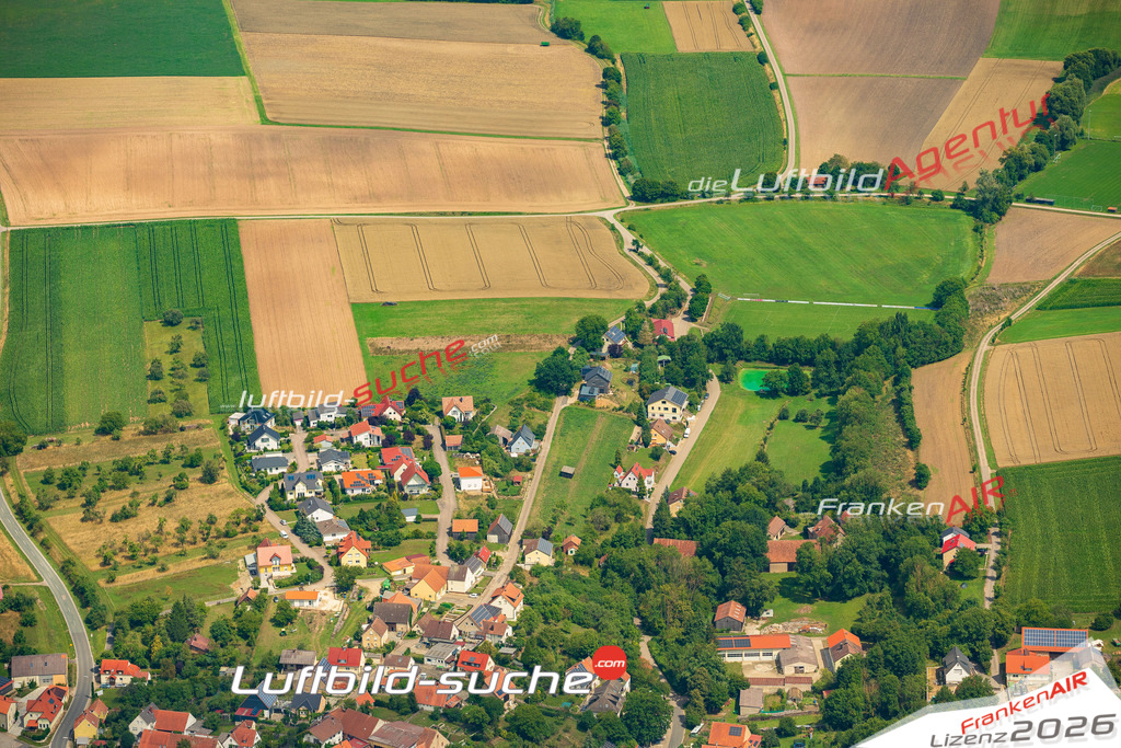 Luftaufnahme von Baugebiet Ippesheim Bild- Das Luftbild wurde 2025 vom UL-Flugzeug heraus erstellt ( keine Drohne ) - Hochauflösende Luftaufnahme -Nicht vergleichbar mit Google Maps oder Satelittenbilder- Die Geschenkidee !Mit Lizenz und Bildrechte bestellbar