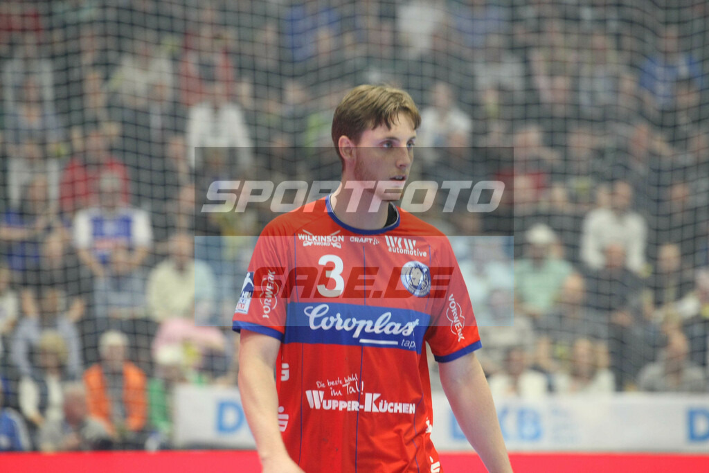 VFL Gummersbach - Füchse Berlin | Isak Persson - © Sportfoto-Sale (MK) - Realisiert mit Pictrs.com