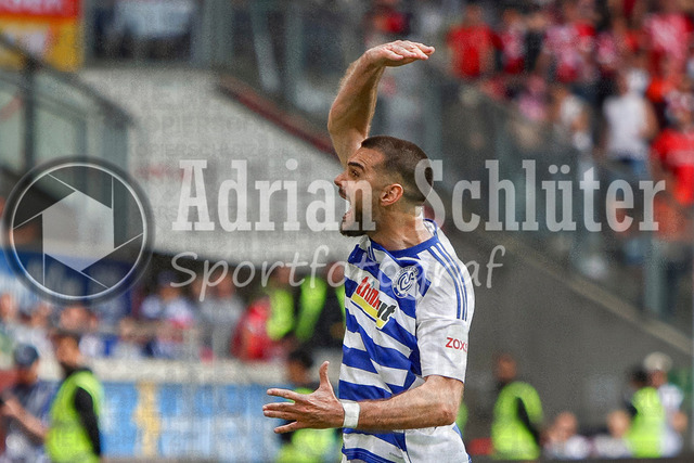 03.05.2026, GER, Fussball, Herren, 3. Liga, Saison 2025/2026, MSV Duisburg - FC Energie Cottbus | Rasim Bulic (MSV Duisburg) gestikuliert, Gestik 