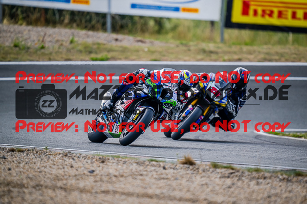 MaZZes_FotoMatrix_220722_8243 | IDM1000