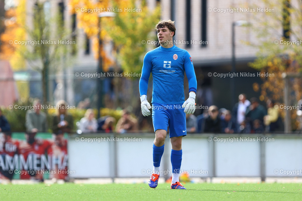 NH_EimsbüttelerTVU19_Altona93U19_RegionalligaNord_11102025 | #1 Luis Voß (Eimsbütteler TV U19)Fußball I Junioren I A-Junioren Regionalliga Nord I Saison 2025-2026  I 7. Spieltag I Eimsbütteler TV U19 - Altona 93 I 11.10.2025 I Sportzentrum Hoheluft