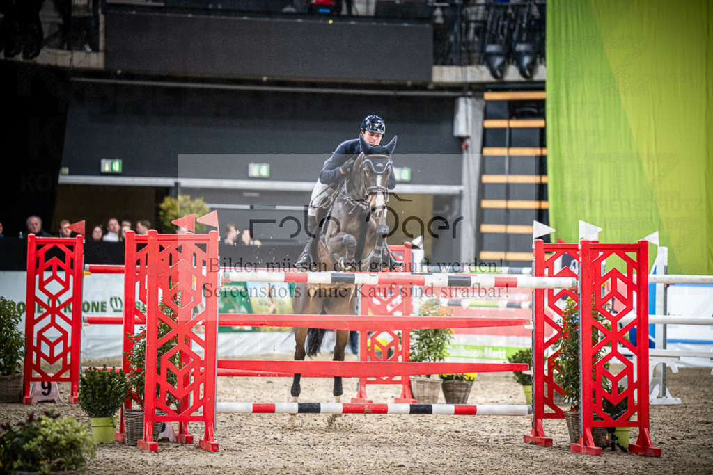 DOS_3071 | Entdecke hochwertige Reitturnierfotos von Foto Oger. Professionell, emotional und authentisch – jetzt Lieblingsmomente im Shop bestellen.Deutschlandweite Turnierfotografie. - Realisiert mit Pictrs.com