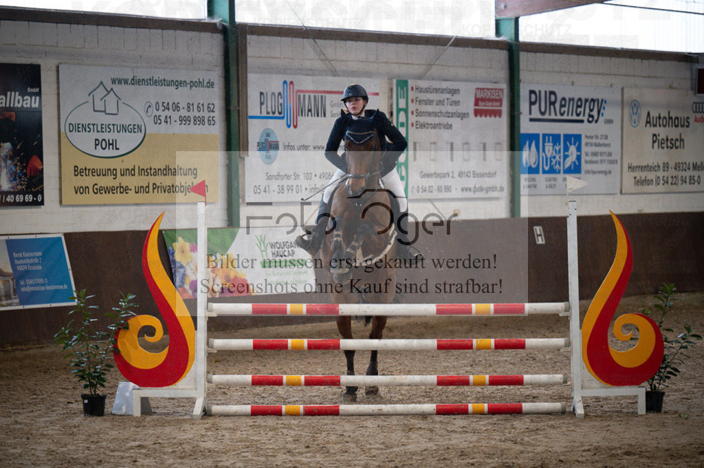 Hallenreittunier Voxtrup 2023 | Entdecke hochwertige Reitturnierfotos von Foto Oger. Professionell, emotional und authentisch – jetzt Lieblingsmomente im Shop bestellen.Deutschlandweite Turnierfotografie. - Realisiert mit Pictrs.com