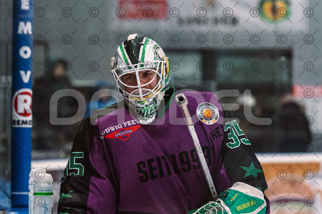 Alligators_vs_Memmingen_05_12_2025-009 | Höchstadt Alligators Fotogalerie: Eishockey-Action aus Franken. Professionelle Spielfotos, Portraits & Stadionbilder zum Download. Jetzt entdecken! - Realisiert mit Pictrs.com