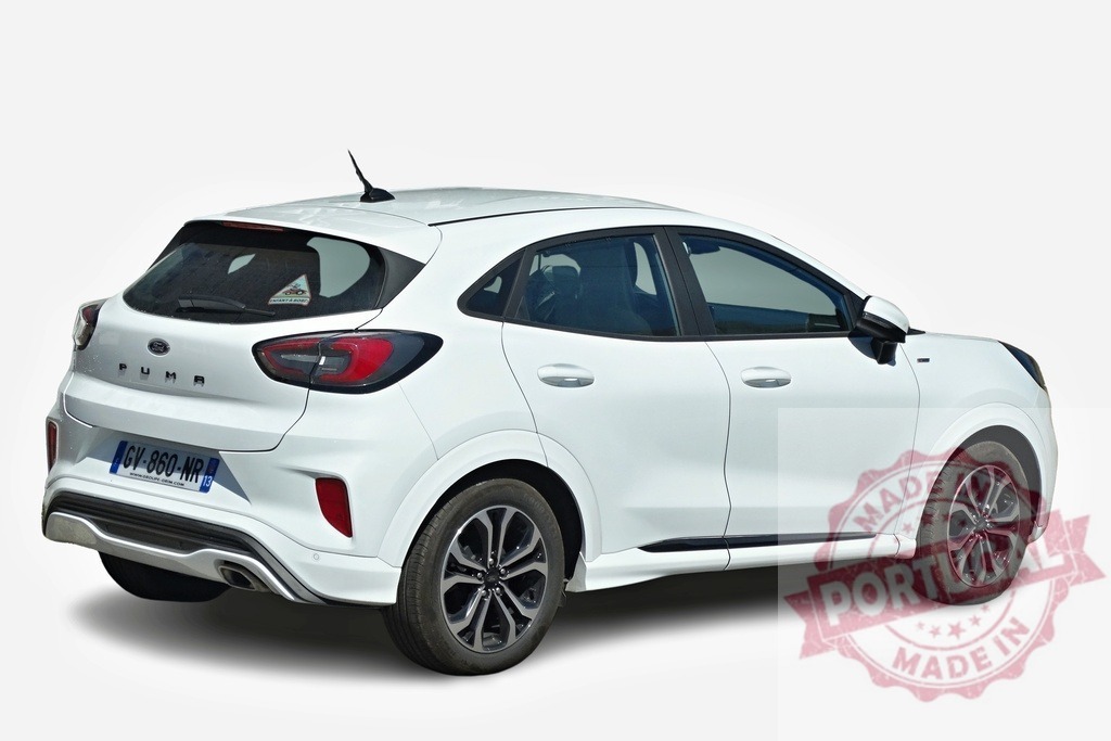 White Ford Puma parked on white background | Modern white Ford Puma crossover parked on a white background - Realized with Pictrs.com