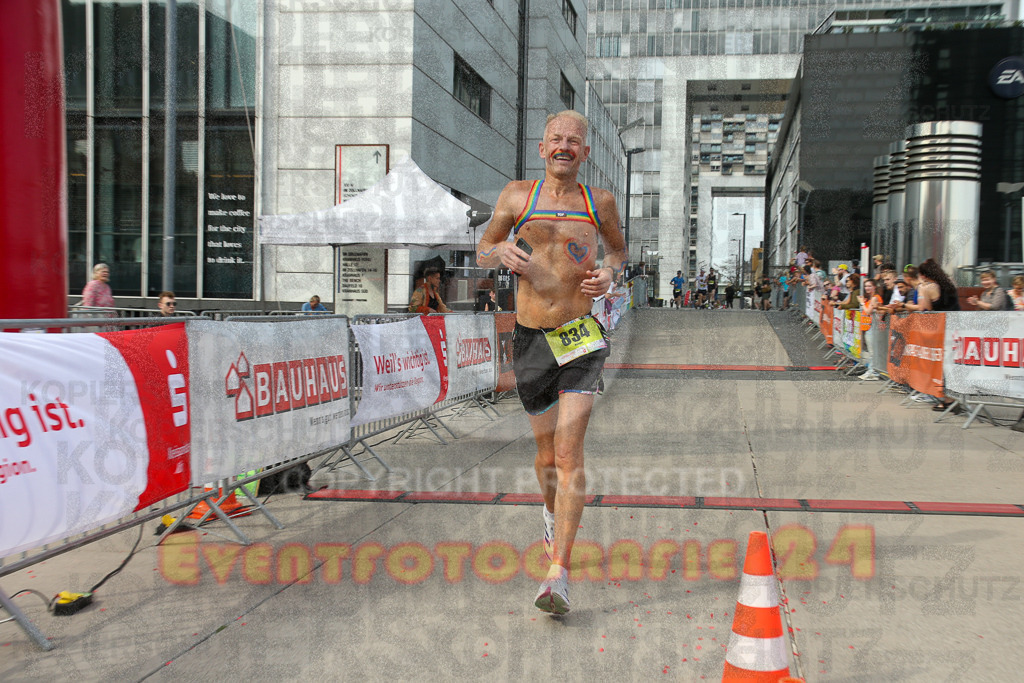 250920_1515_EX1_8675 | Sportfotografie im Rhein-Sieg Kreis, Köln, Bonn, NRW, Rheinland Pfalz, Hessen, etc. Unser Tätigkeitsfeld umfasst den Laufsport vom Volkslauf über den Marathon, Duathlon, Triathon bis zum Ultralauf wie Kölnpfad Ultra oder Schindertrail.