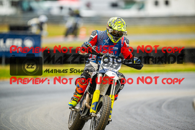 MaZZes_FotoMatrix_230701_3037 | UE40