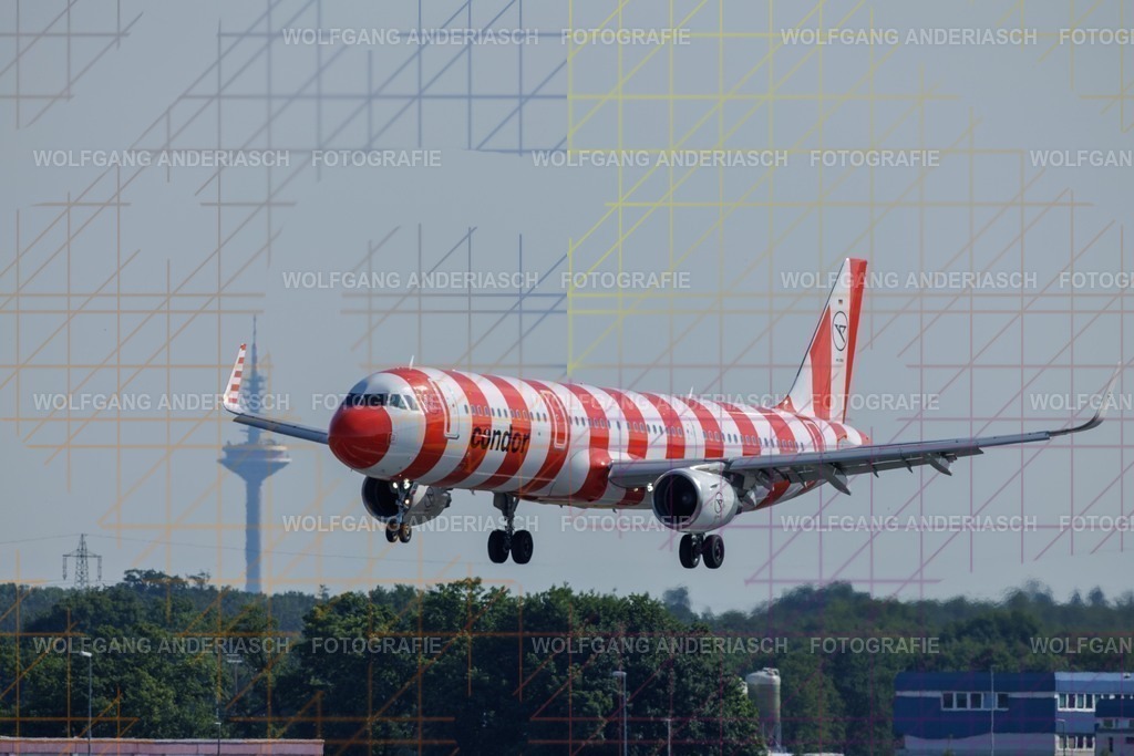 2025720-094254_FRA_25 R_R3C_0187 | Am Flughafen Frankfurt am Main treffen Dynamik und Präzision aufeinander: Startende und landende Flugzeuge verschiedenster Airlines, festgehalten in Farbe und Schwarz-Weiß. Von kraftvollen Silhouetten bis zur majestätischen Erscheinung der Königin der Lüfte – zeitlose Momente moderner Luftfahrt. - Realisiert mit Pictrs.com
