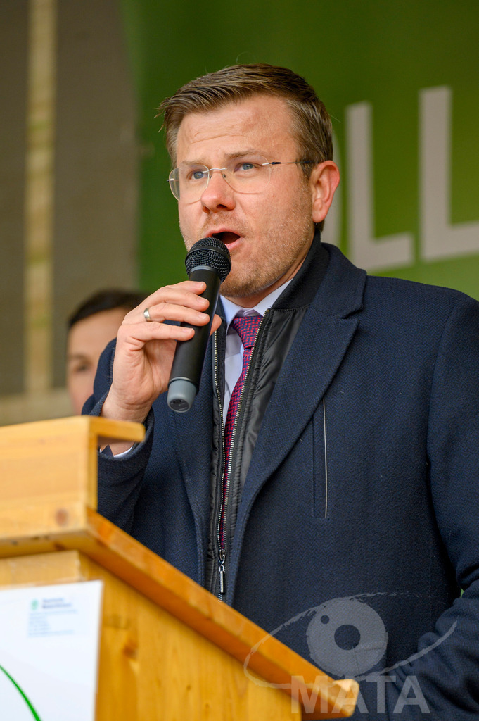 _DWA4500 | Oberbürgermeister Nürnberg, Marcus König bei Bauerndemo gegen Agrarpolitik der Bundesregierung  auf dem Straße Obstmarkt und Hauptmarkt . Nürnberg, 08.01.2024 - Realisiert mit Pictrs.com