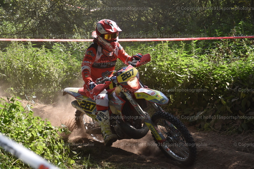 DSC_0255 | Sportfotografie , Motorsport, Motoross, Reitsport, Mointainbike, Enduro,
Landschaft , Outdoor, Eventfotografie, Landschaft, Bilder online bestellen - Realisiert mit Pictrs.com